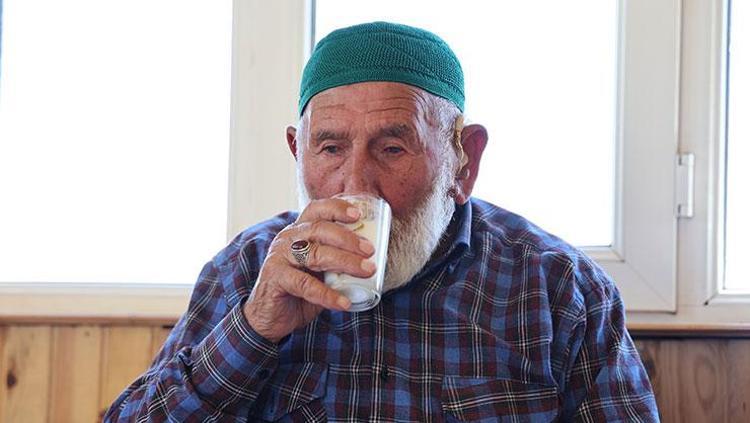 SAĞLIKLI YAŞAMIN SIRRINI VERDİ