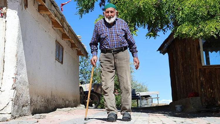 95 yaşında hayata meydan okuyor Ameliyattan 2 gün sonra ayağa kalktı: Mahmut dede en çok tükettiği besini açıkladı