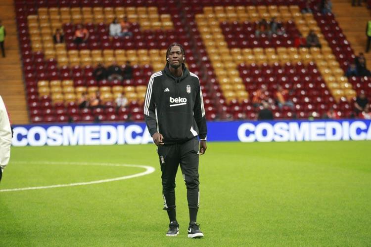 Salih Uçan ve Svensson kadroda yok