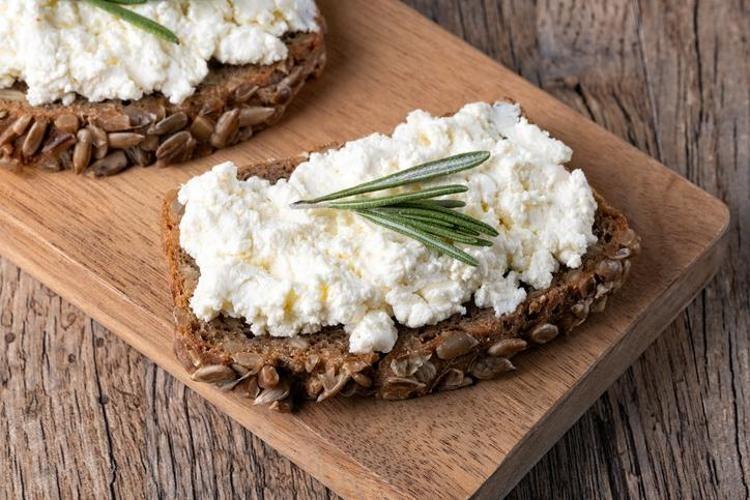 B12 DEPOSUDUR, BAĞIŞIKLIK SİSTEMİNİ DESTEKLER