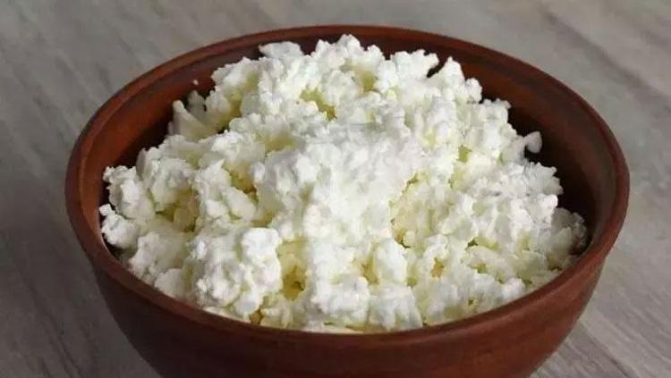 Beyaz peynir yerine bunu tüketin 10 kat daha faydalı, bedavadan kas yaptırıp kemikleri betona çeviriyor