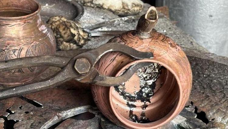 65 yaşında mesleğe meydan okuyor Bu işi yapan kimse kalmadı