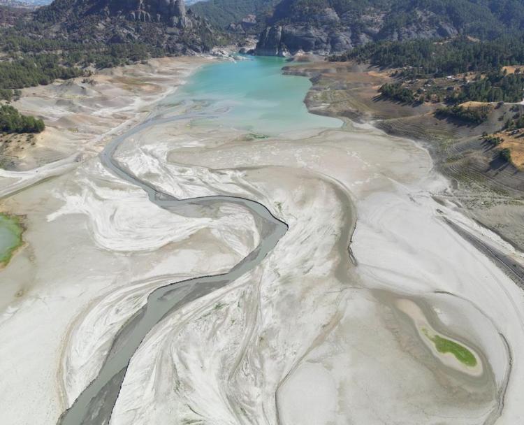 40 yıllık topraklar geri geldi Kuraklığın acı yüzü: Atadan deden kalma yerlerimizdi