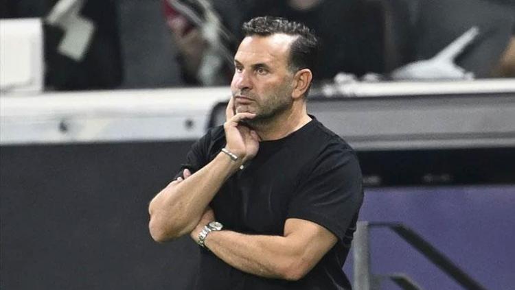 Galatasarayda Okan Buruka yeni sözleşme Kazanacağı ücret ortaya çıktı