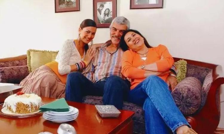 BIRAKACAKSIN DEMEDE AMA İMALARDA BULUNDU