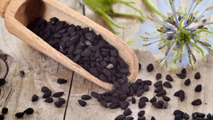 Çörek otunu yıllarca yanlış yemişiz Vücut için bulunmaz nimet: Tansiyonu saniyesinde dengeliyor, bağışıklığı demir gibi güçlendiriyor