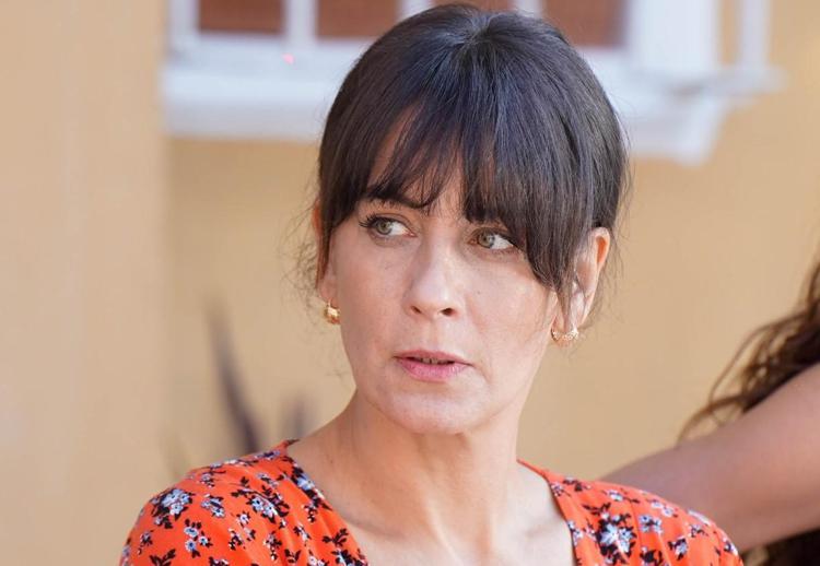 EMEL ÇÖLGEÇEN: SOLUKSUZ İZLENECEK