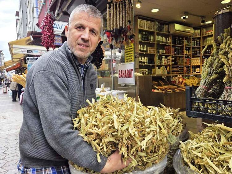 Kış gelince satış rekorları kırıyor Öksürük ve gribe karşı kalkan: 15 dakika demlemesini beklemeden tüketmeyin
