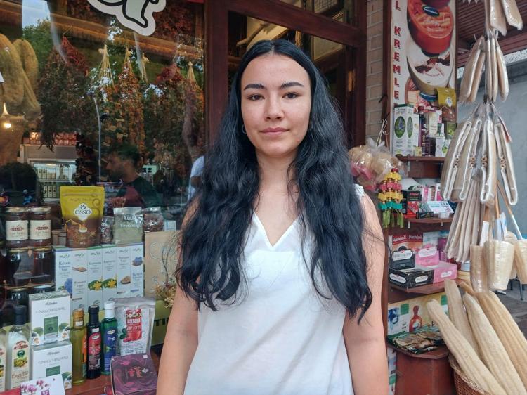 Havalar soğuyunca aktarlar doldu taştı Bal, ıhlamur, papatya, zerdeçal...