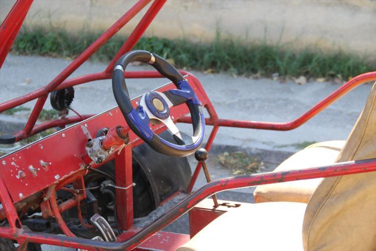 20 bin TLye kendi aracını yaptı: 5 litre benzinle 370 kilometre yol gidiyor