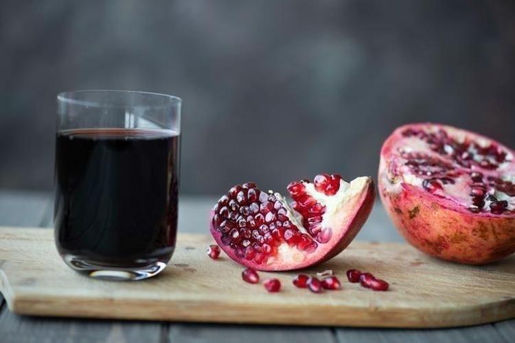 Kış aylarının favorisi, kilosu 50 TLden kapış kapış satılıyor Suyunu sıkıp bardak bardak içenin kolesterol seviyeleri anında yere çakılıyor, doğanın C vitamini kralı olarak biliniyor