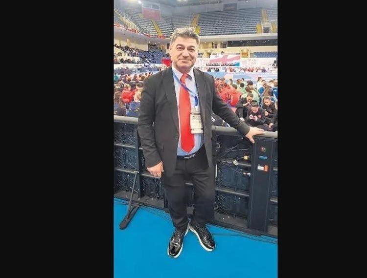 DALAMAN UÇAĞINDA TANIŞTILAR