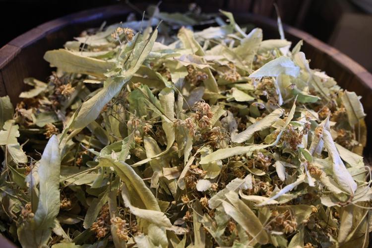 Öksürük, balgam ve hırıltının kökünü kurutuyor Havalar soğuyunca ilgi arttı: 43 yıllık esnaf tarifini verdi