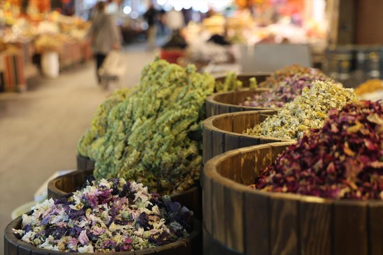 Öksürük, balgam ve hırıltının kökünü kurutuyor Havalar soğuyunca ilgi arttı: 43 yıllık esnaf tarifini verdi