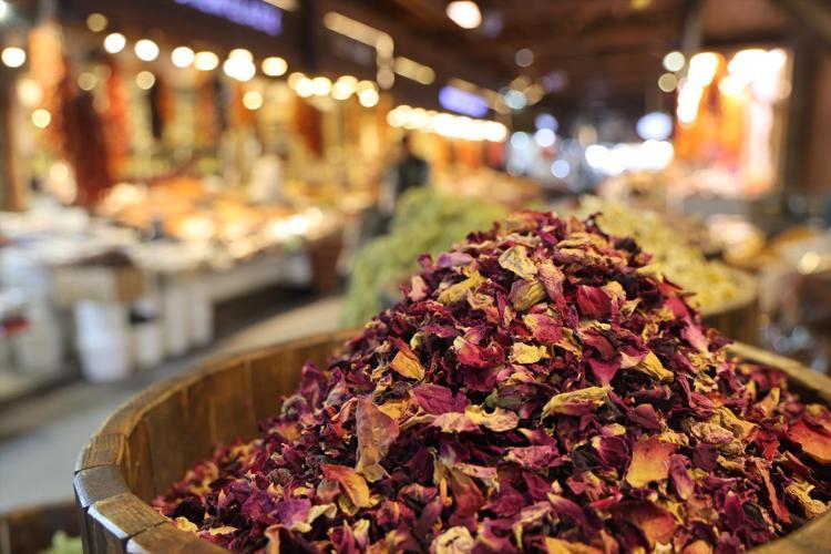 Öksürük, balgam ve hırıltının kökünü kurutuyor Havalar soğuyunca ilgi arttı: 43 yıllık esnaf tarifini verdi