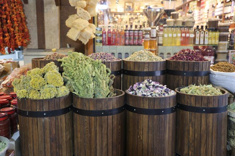 Öksürük, balgam ve hırıltının kökünü kurutuyor Havalar soğuyunca ilgi arttı: 43 yıllık esnaf tarifini verdi