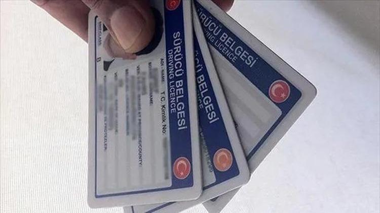 Eski tip sürücü belgeleri geçersiz sayılacak İşte ehliyet yenilemede son tarih