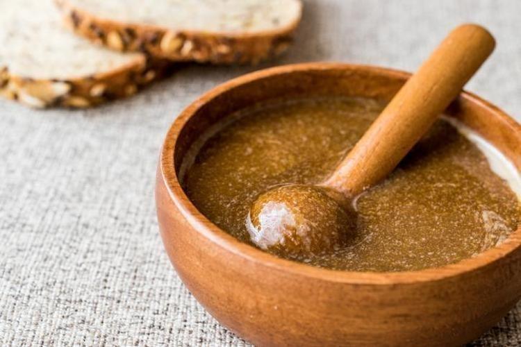 KALBİ KORUR VE KOLESTEROLÜ DÜŞÜRÜR