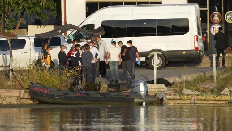 Tel örgüye sarılıp 80 kiloluk taşla suya atıldı 47 yaşındaki kadının ölümünde şok savunma