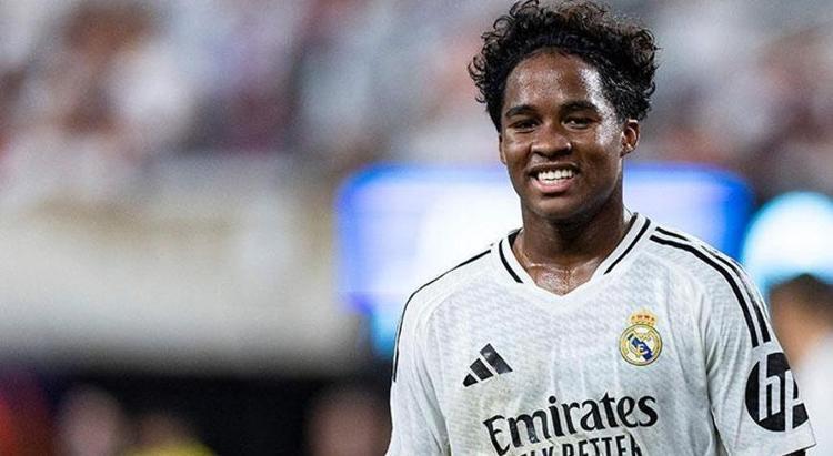 Fenerbahçeden santrfora dünya yıldızı Hedef Real Madridden