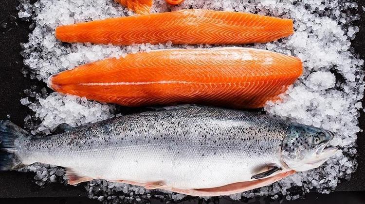 Balıkların en faydalısı Defne yaprağı ve limonla pişirin, lezzeti 10 kat artıyor