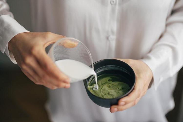 GÜNLÜK BİR BARDAK YETERLİ