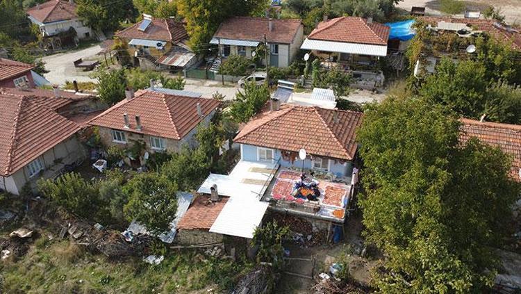Manisada hummalı çalışma 16 çeşit malzemeyle hazırlanıyor, 16 gün yoğuruluyor: Tam bir şifa deposu