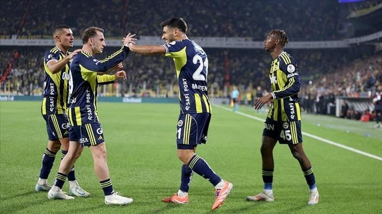 FENERBAHÇEDEN STUTTGART ZAFERİ