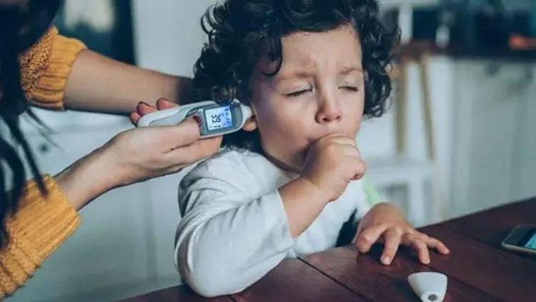 Kalabalıkta risk artıyor, çocuklar savunmasız kalıyor Uzman isim enfeksiyondan koruyan 3 önlemi açıkladı