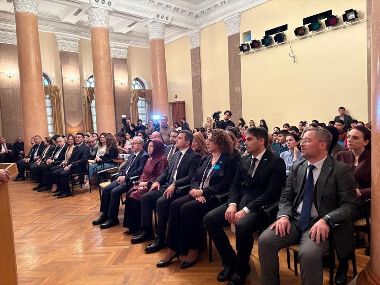 Mobil Müze Azerbaycandaydı, Çanakkale ruhu sınırları aşıyor Bakan Ersoy: Ecdadımızın mirası gönül meselemizdir