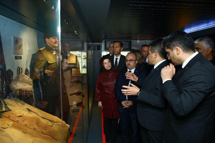 Mobil Müze Azerbaycandaydı, Çanakkale ruhu sınırları aşıyor Bakan Ersoy: Ecdadımızın mirası gönül meselemizdir