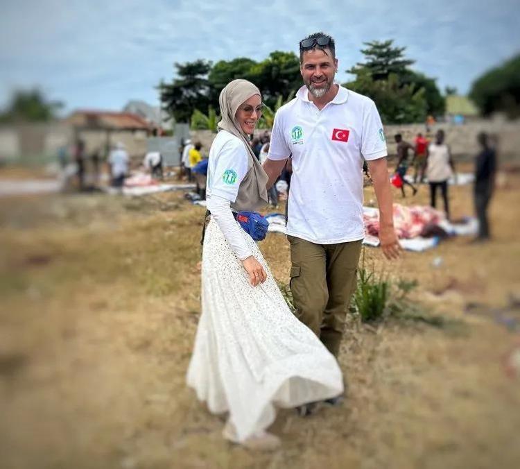 Gamze Özçelik ve eşi Reşhad Strikin aşk pozuna beğeni yağdı