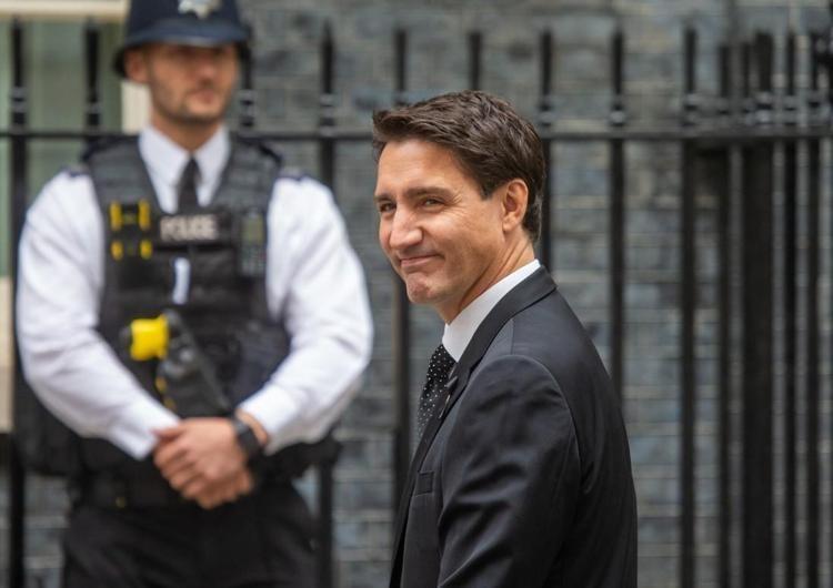 Katy Perry ile Justin Trudeau artık gizlenmiyor El ele poz verdiler