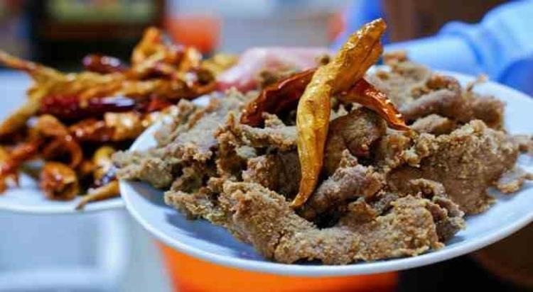 B12 depolarını dolduruyor Demir ilaçlarını çöpe attıran besin