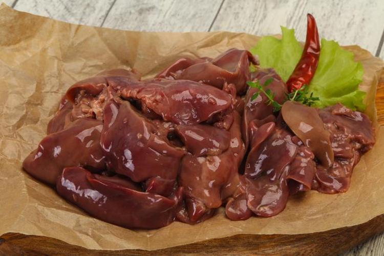 B12 depolarını dolduruyor Demir ilaçlarını çöpe attıran besin