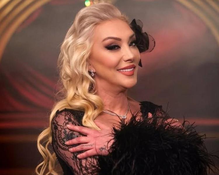 GÜLLÜ İLE PLAN YAPMIŞLAR