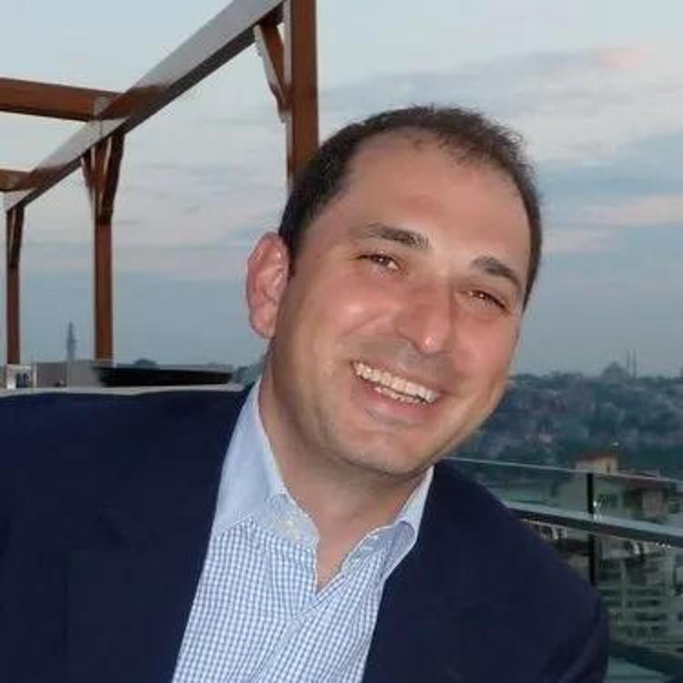 Buse Terim yeni aşkıyla gündemde Kalbini ünlü iş insanına kaptırdı