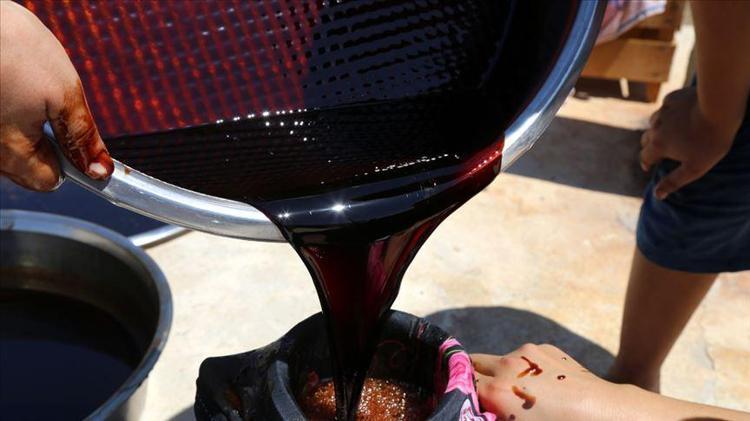 Pekmez mi daha sağlıklı hurma suyu mu