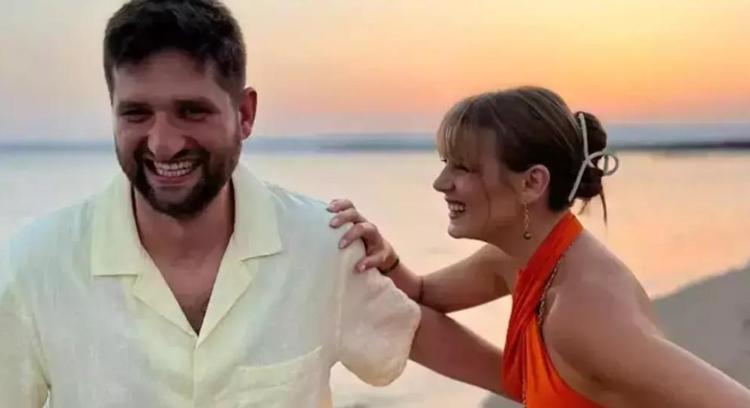 Çiçeği burnunda anne Gizem Karaca paylaştı Leyla Yaz 4 aylık