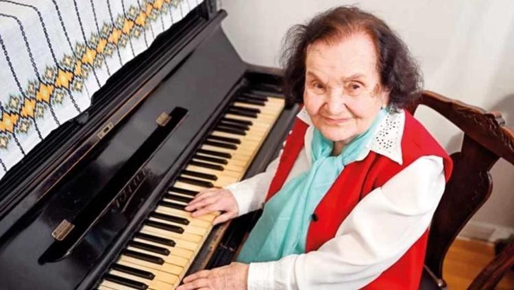 Hocaların hocası olarak anılıyordu Süheyla Altmışdört son yolculuğuna uğurlandı