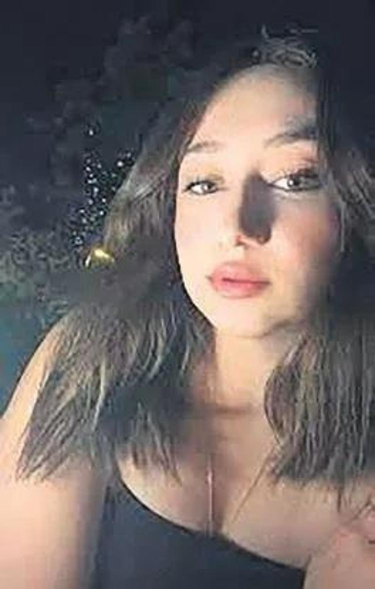 ANNE-KIZ BAZEN ATIŞIRDI AMA.... ÖYLE KONUŞMADIK