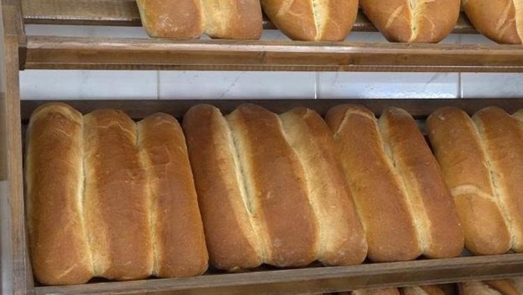 Ekmek kutusuna 1 parça koyun Bayatlamasını engelliyor