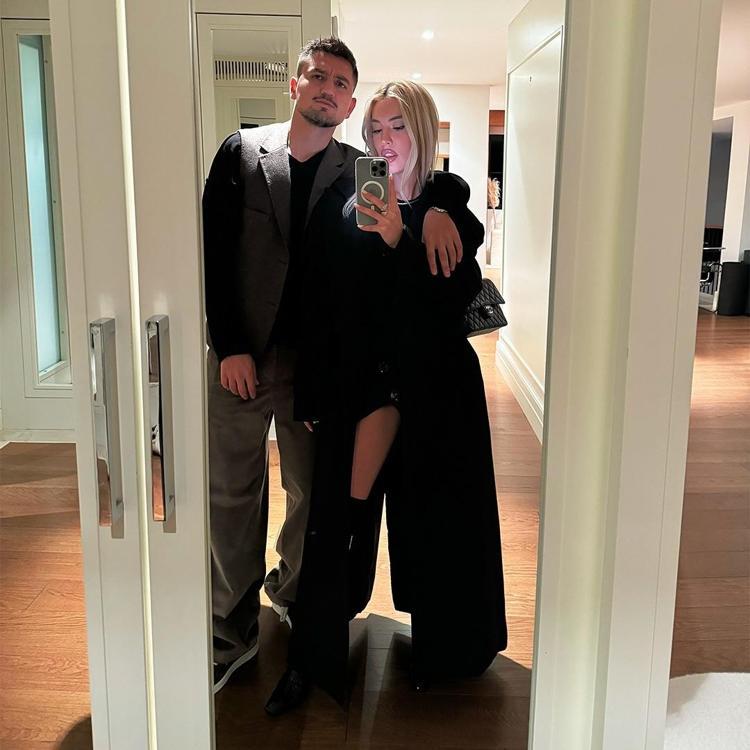 Cengiz Ünder’in nişanlısı Bilge Yenigül, 8 milyon liralık tektaşıyla kutlama yaptı