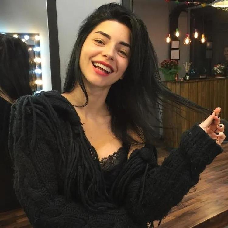 Merve Boluğur’dan Muhteşem Yüzyıl paylaşımı Takipçileri seslendi: Ekranlara geri dön