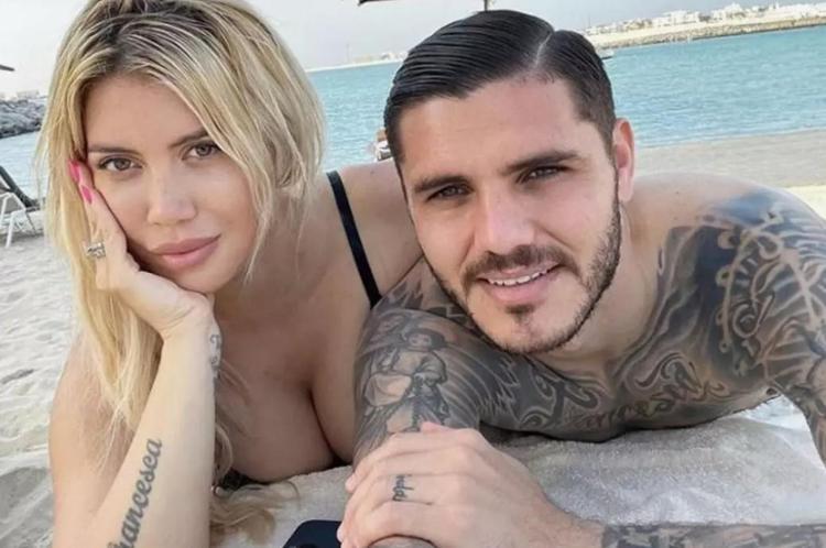 KIZINA ÇİÇEK GÖNDERMEYİ BİLE BECEREMEDİN