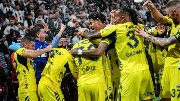 Fenerbahçede kadroya operasyon Üç isim kulübeye gidiyor, ayrılık kararı