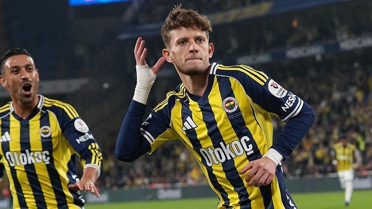 Fenerbahçede kadroya operasyon Üç isim kulübeye gidiyor, ayrılık kararı