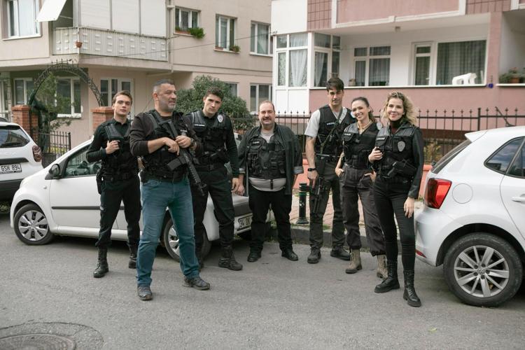 ARKA SOKAKLAR 726. BÖLÜM İZLE Kanal D Arka Sokaklar son bölüm nerden izlenir