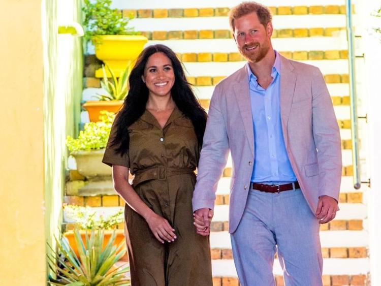 Meghan Markle setlere geri döndü Enerjisiyle göz kamaştırdı