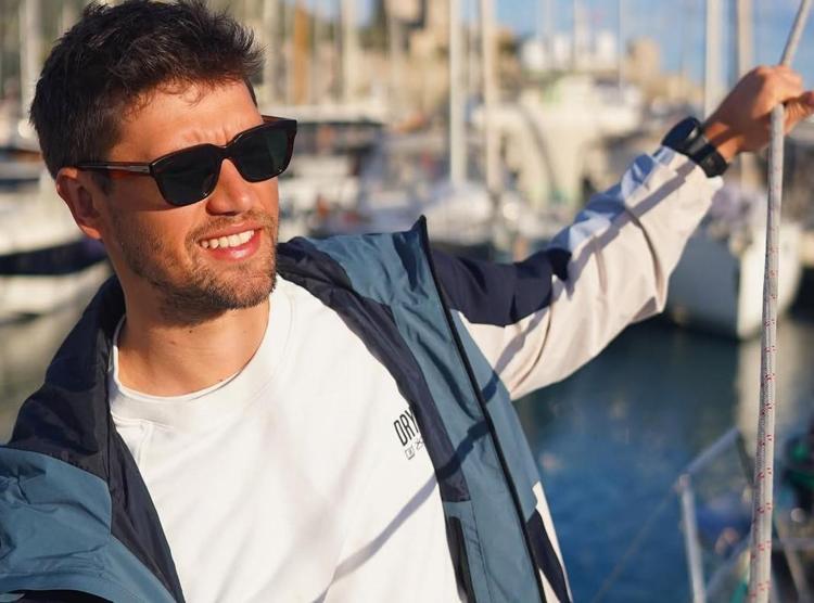 ÜNLÜ OYUNCU KADRODA